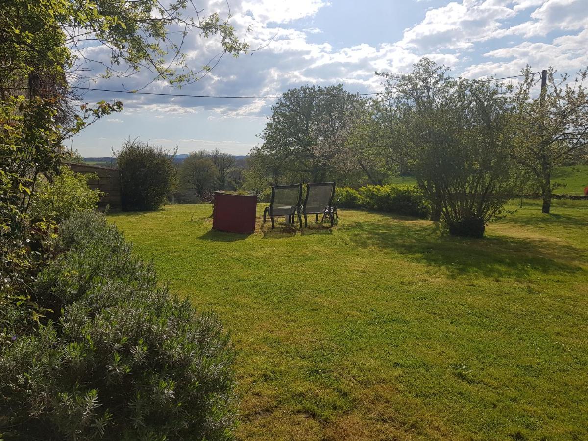 Bed and Breakfast Les Forges De Planechaud Saint-Sornin-Leulac Exterior foto