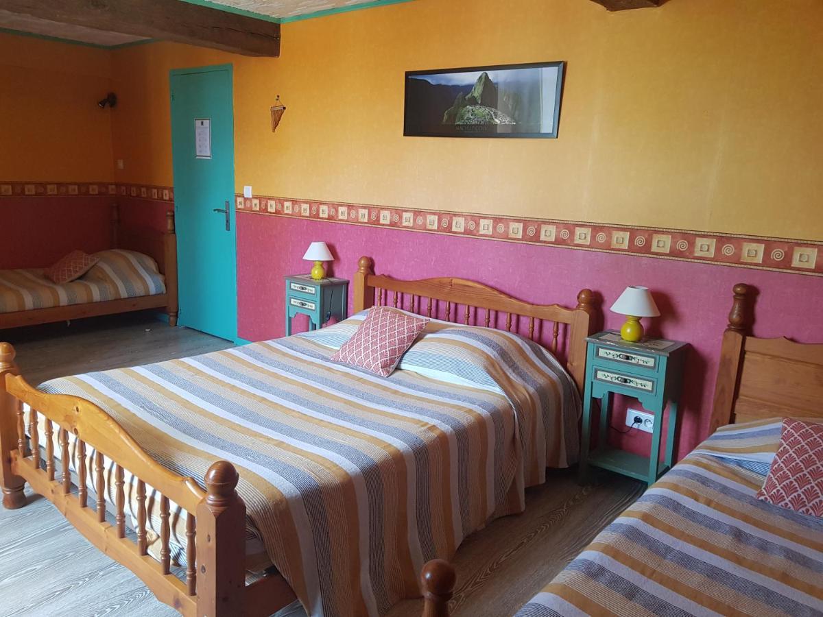 Bed and Breakfast Les Forges De Planechaud Saint-Sornin-Leulac Exterior foto